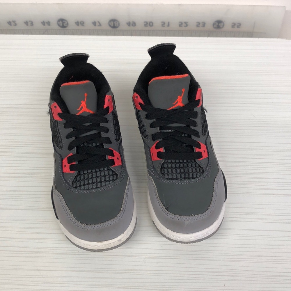 Jordan 4 Infrared little kids size11.5